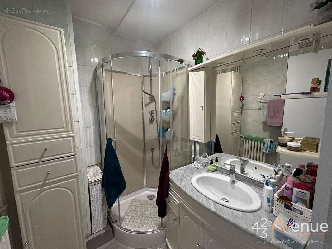 Appartement à SAINT-ETIENNE