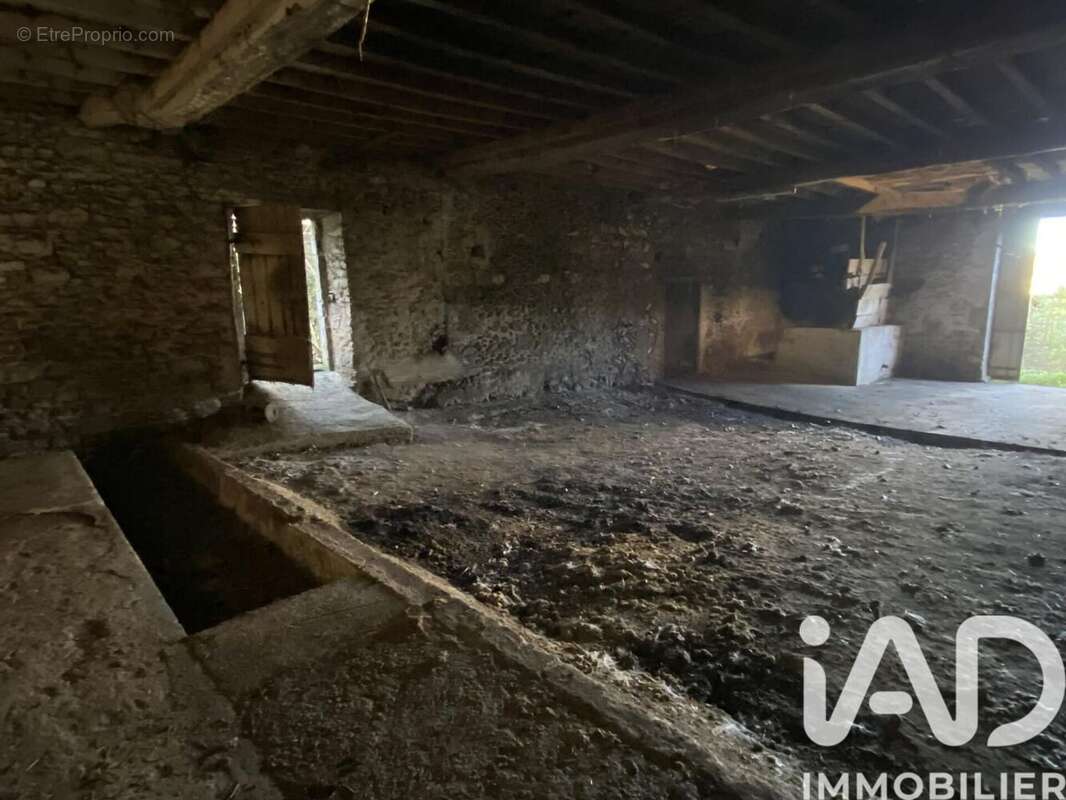 Maison 168 m² à Asasp-Arros  - photo 8