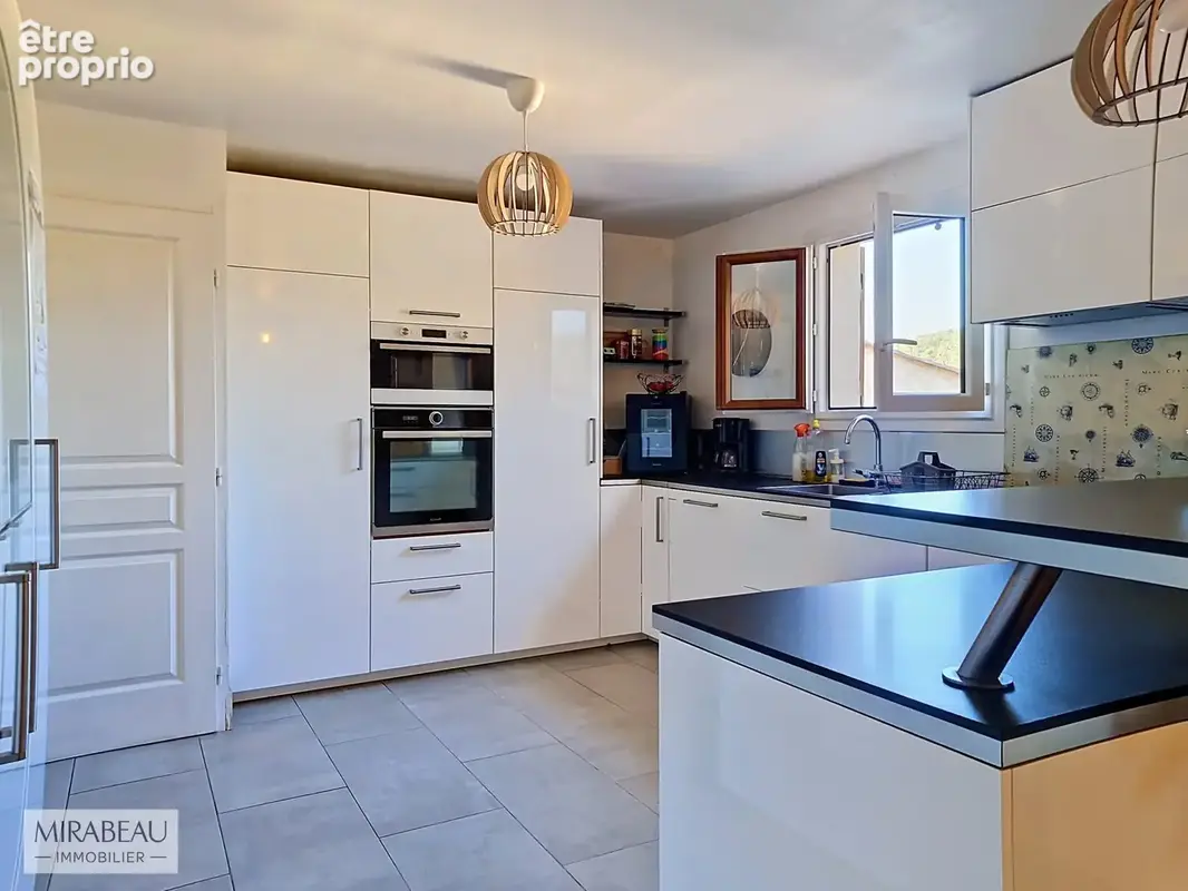 Maison 5 pièces 119 m² à vendre à Mirabeau (84120) - photo 2