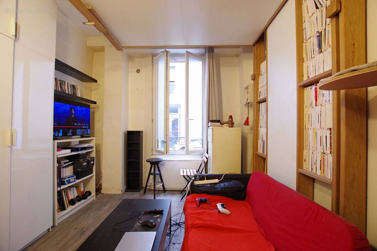 Appartement à PARIS-14E