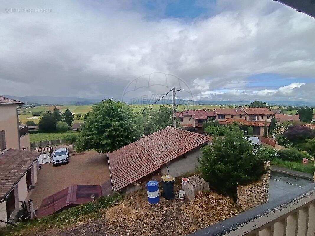 Appartement à POMMIERS