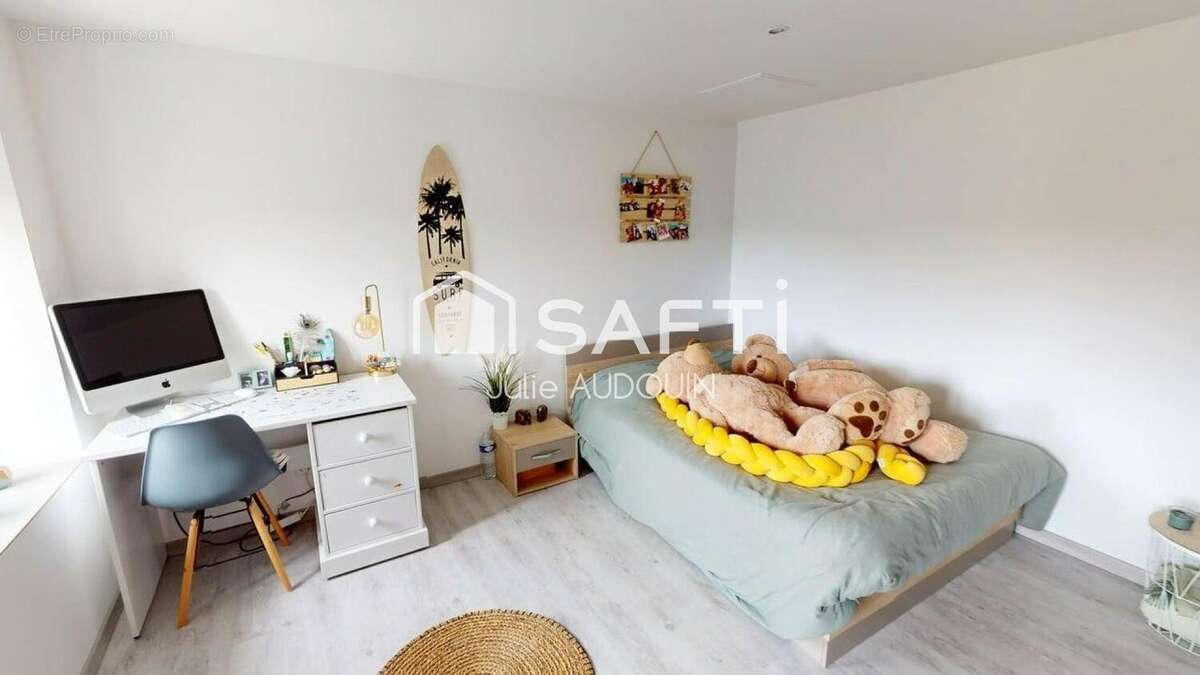 Maison 264 m² à Bignay  - photo 8