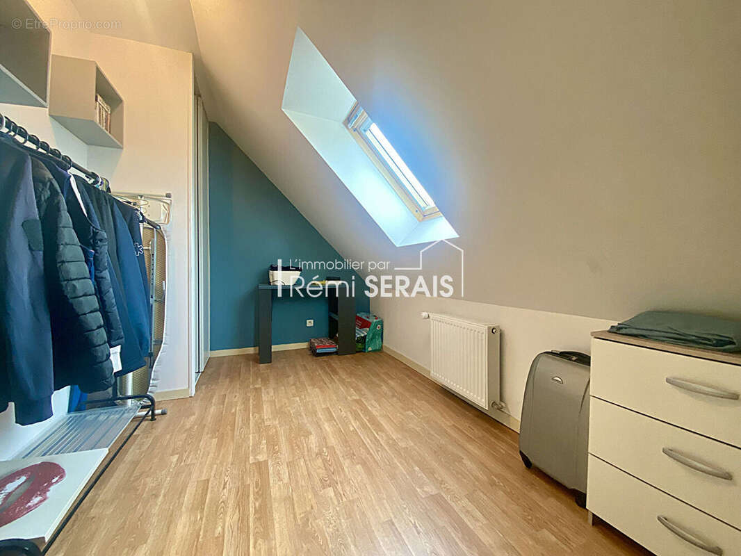 Maison à NEUFCHATEL-EN-SAOSNOIS