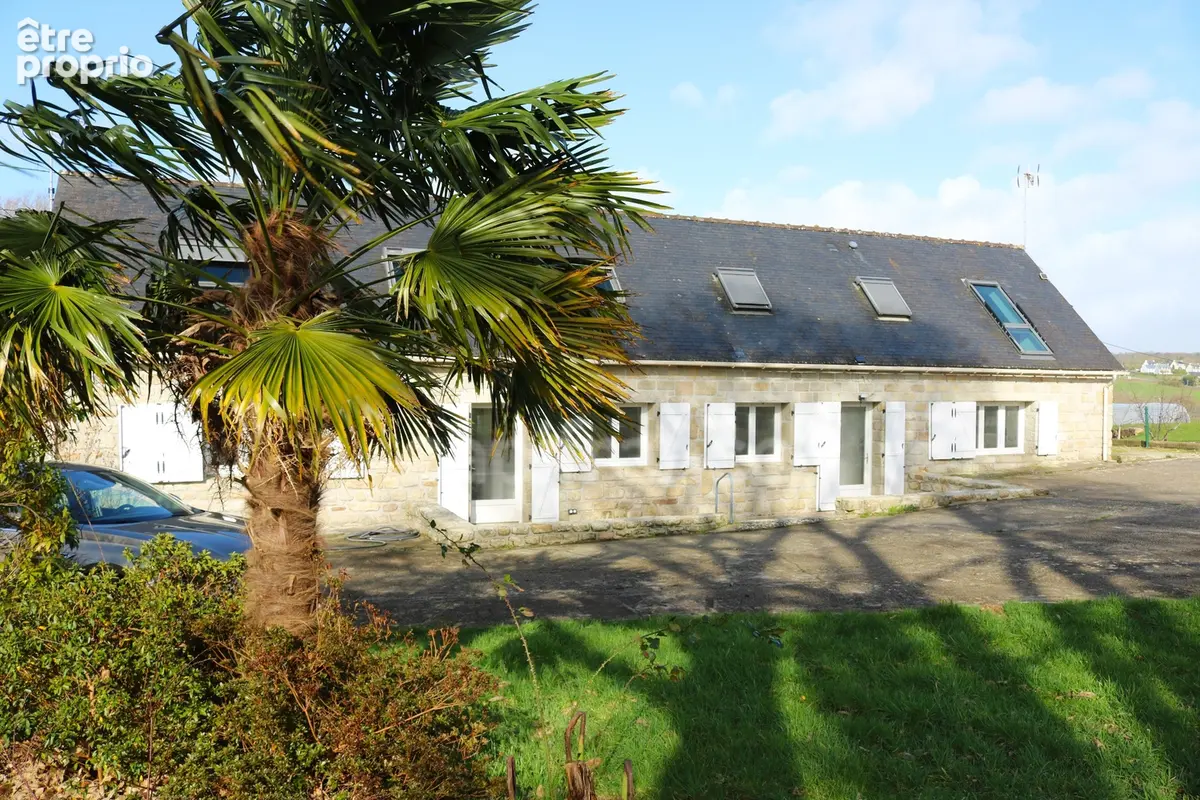 EXCLUSIVITE Longère de 177 m2 en pierres à vendre, 7 pièces GUENGAT (29) terrain de 1359 m2, rénovée - photo 2