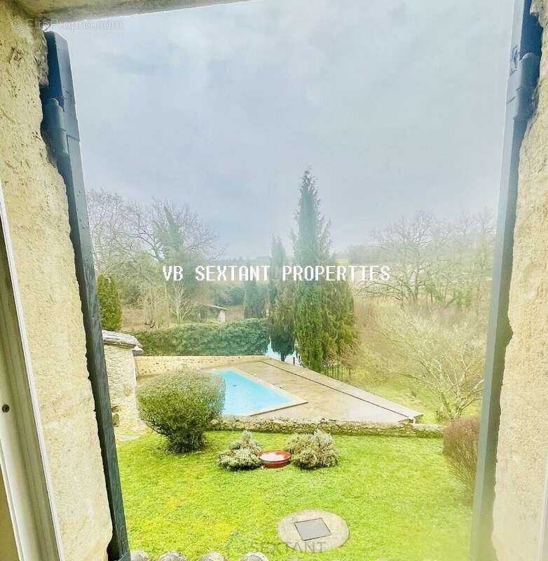 Au coeur de l'Entre -Deux- Mers, à 10  min de Sauveterre- de- Guyenne, charmante maison  en pierre et moellon avec dépendances e - photo 12