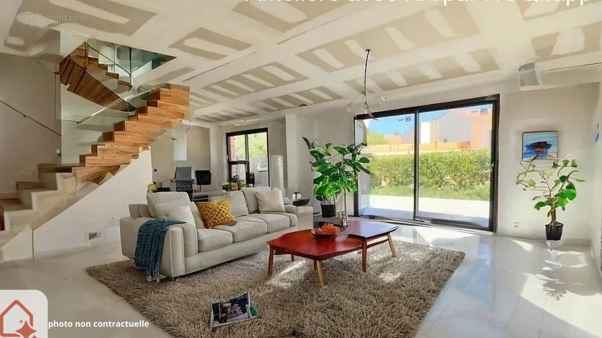 Maison à NISSAN-LEZ-ENSERUNE