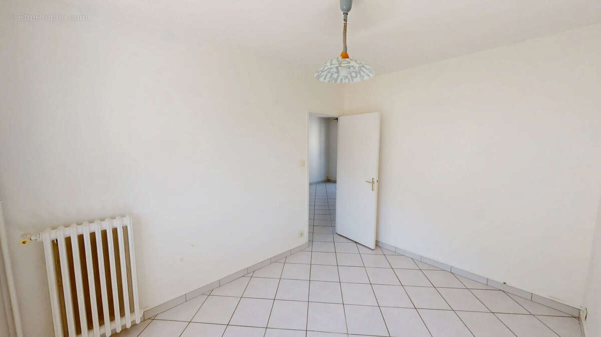 Appartement à DOMENE