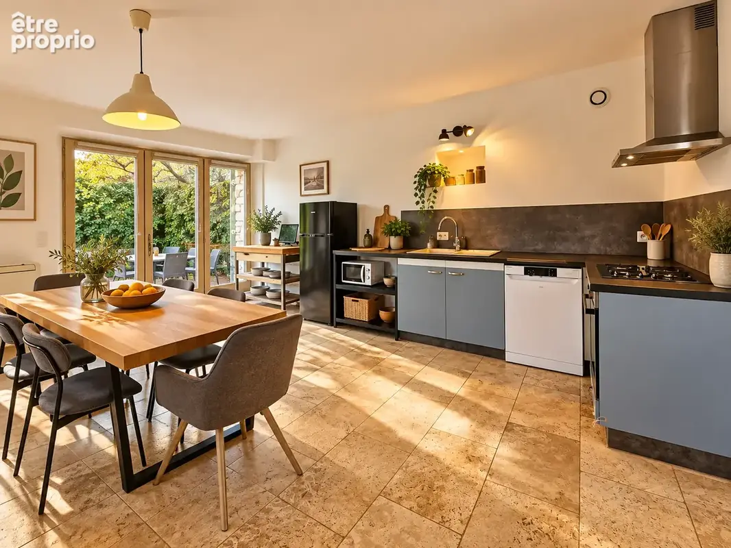 Roussillon, Luberon belle maison de plus de 200 m2 avec jardin et piscine. - photo 2