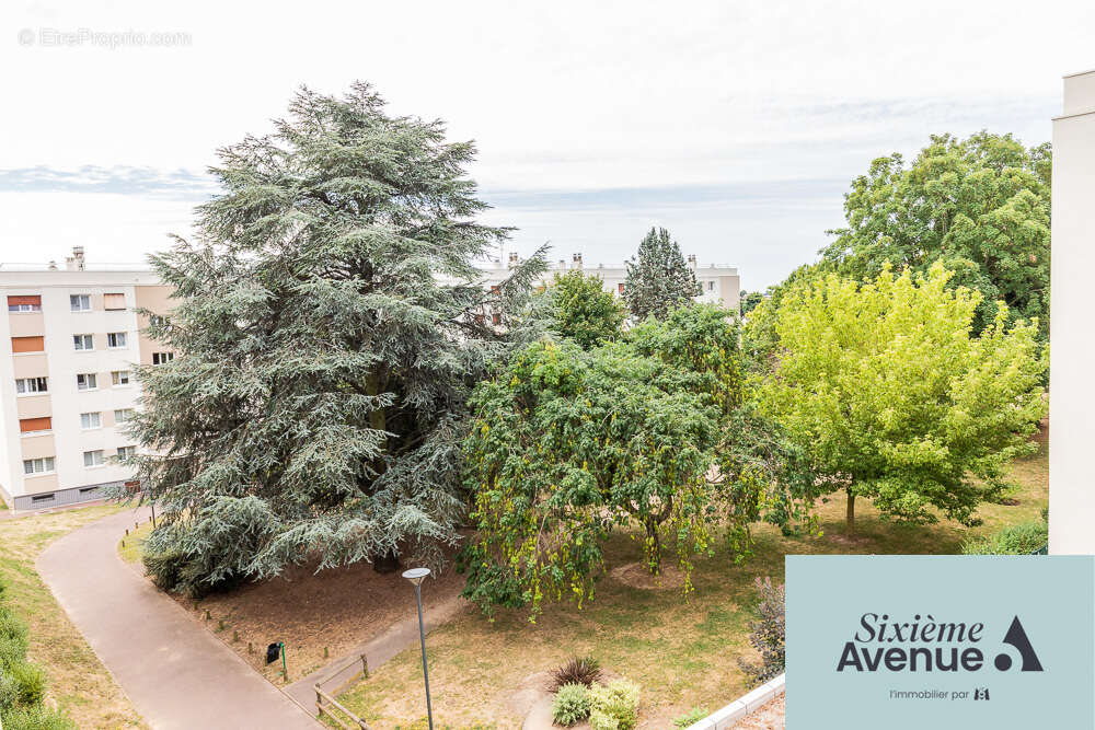 Appartement à CHILLY-MAZARIN