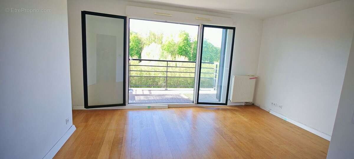Appartement à FERRIERES-EN-BRIE