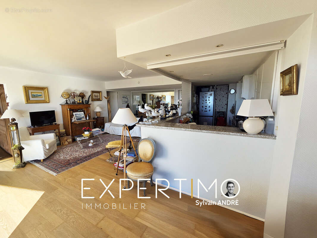 Appartement à MARSEILLE-8E