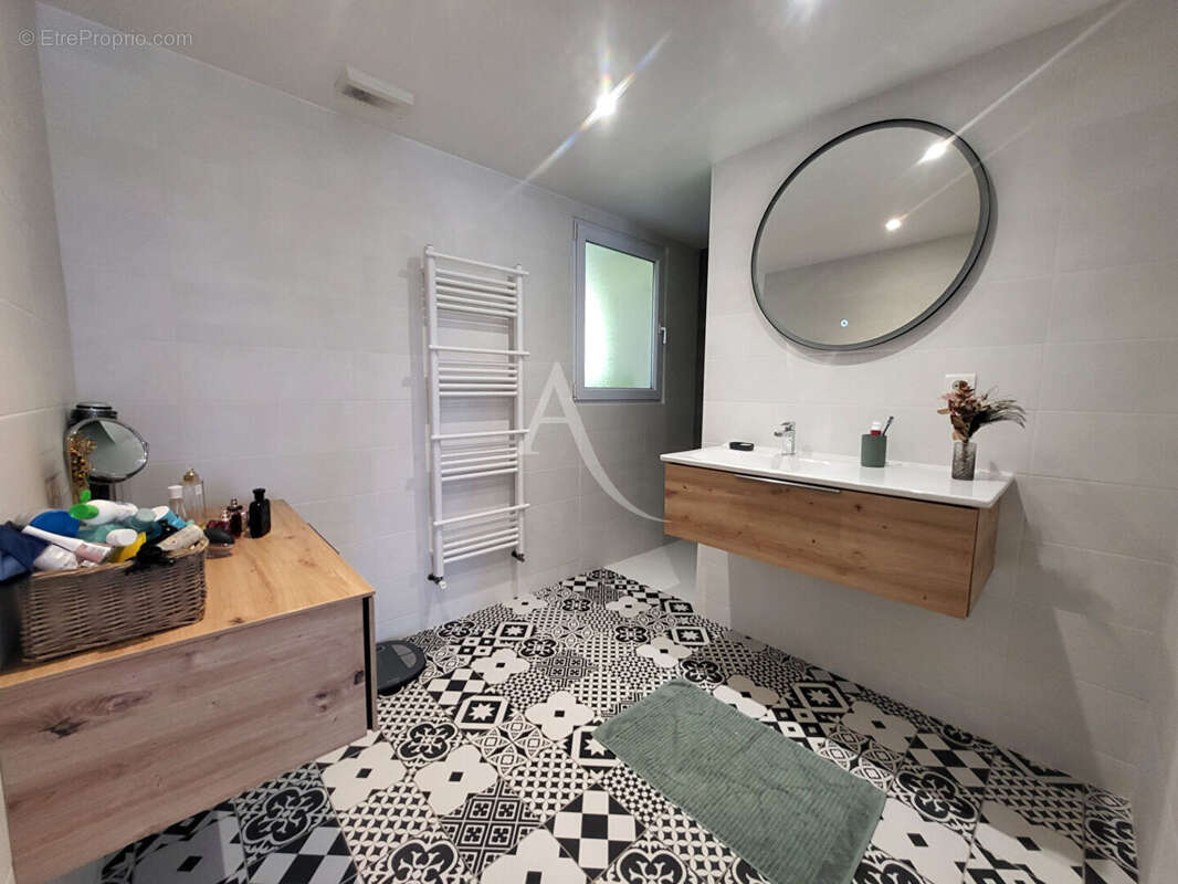 Maison à LE POIRE-SUR-VIE