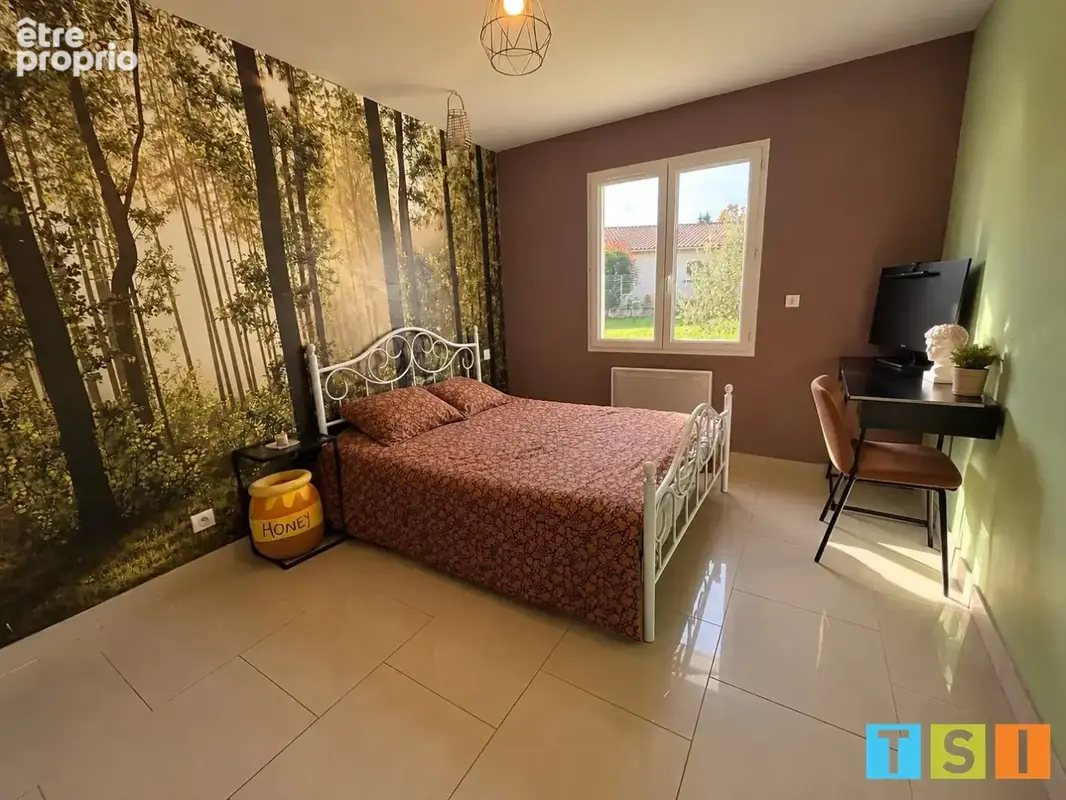 Maison familiale de plain-pied avec 4 chambres et grand garage, au calme - photo 9