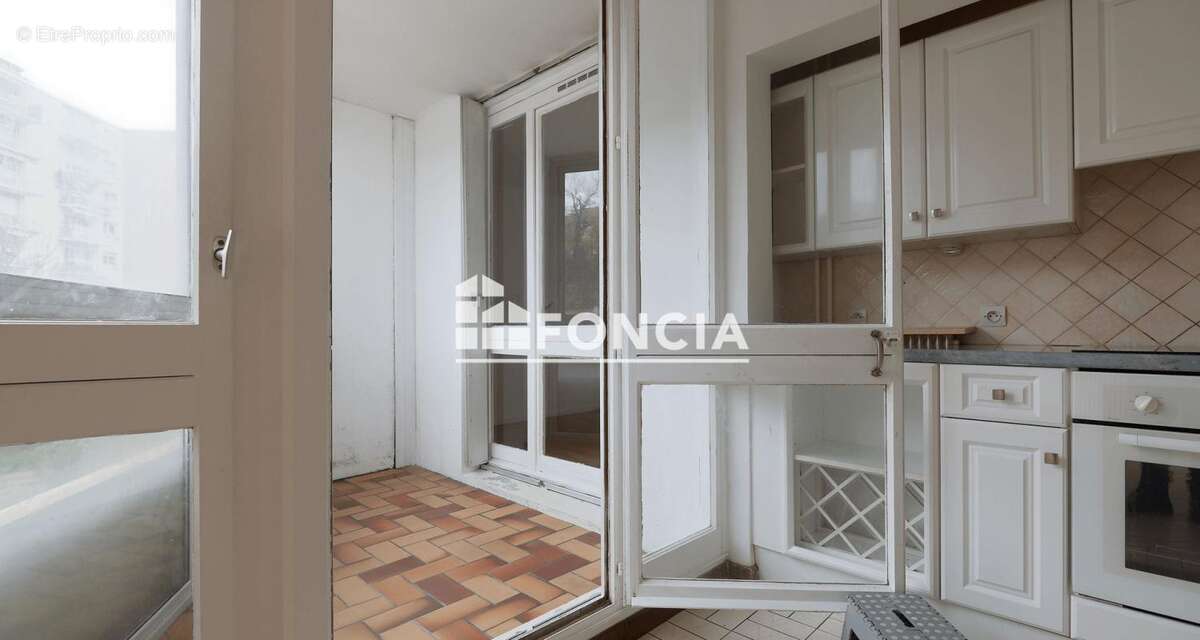 Appartement à CORBEIL-ESSONNES