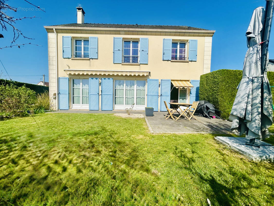 Maison à LORRIS