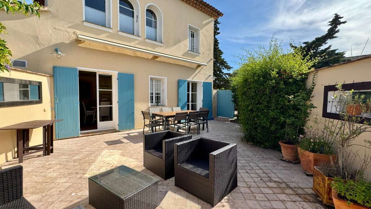 Maison Saint Tropez - à pieds du centre - photo 6