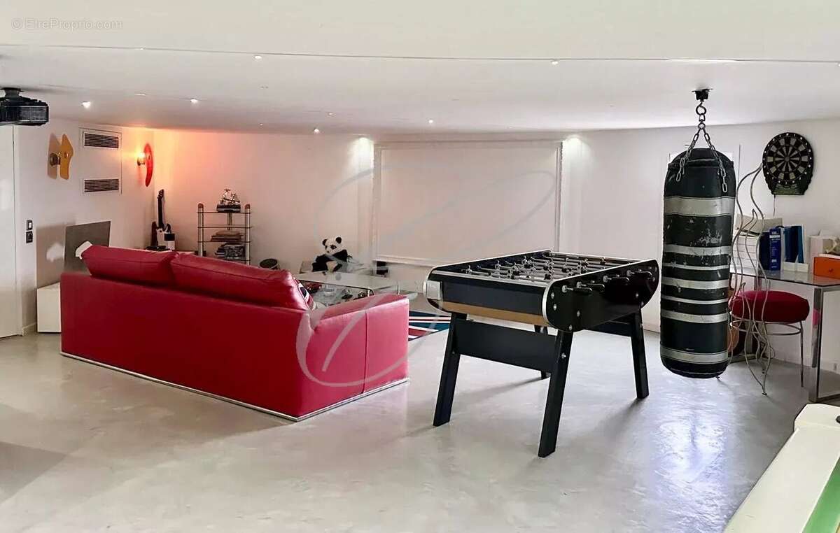 Appartement à ROQUEBRUNE-CAP-MARTIN