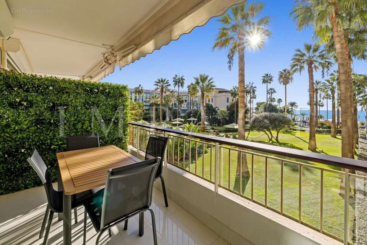 Appartement à CANNES
