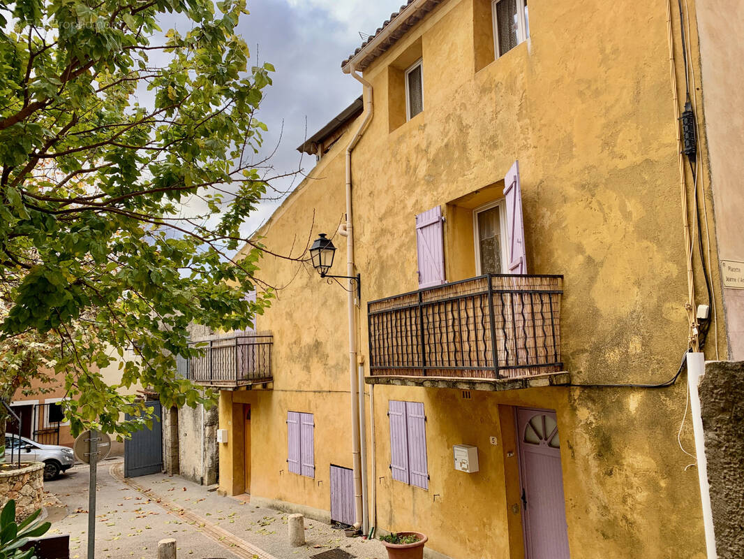 Appartement à TAVERNES