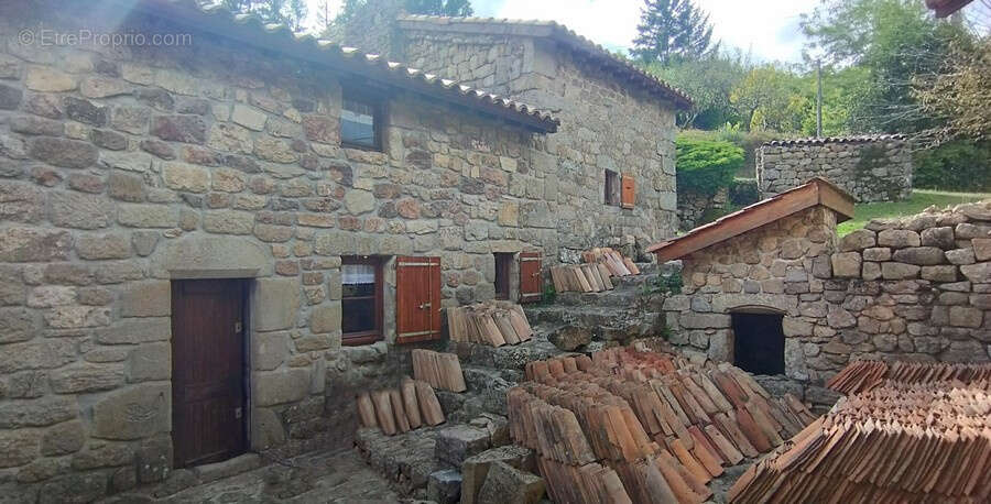 Maison à LE CHEYLARD