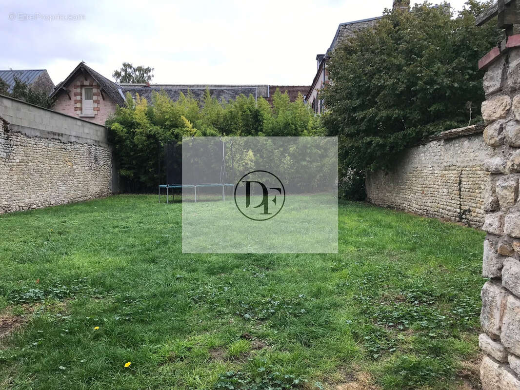 Appartement à PITHIVIERS
