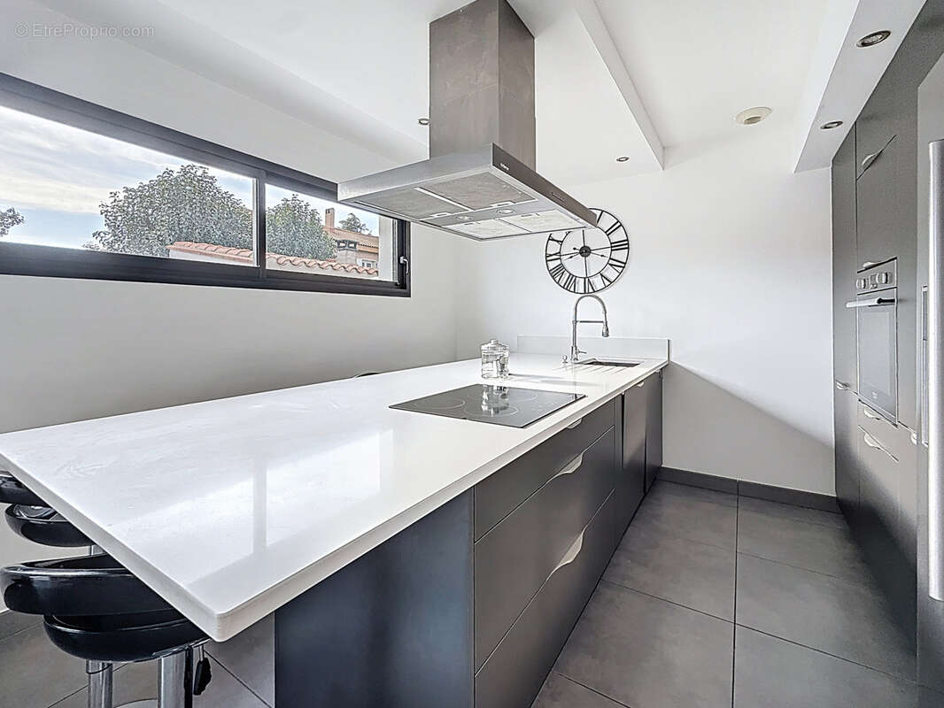 Maison à PEZILLA-LA-RIVIERE