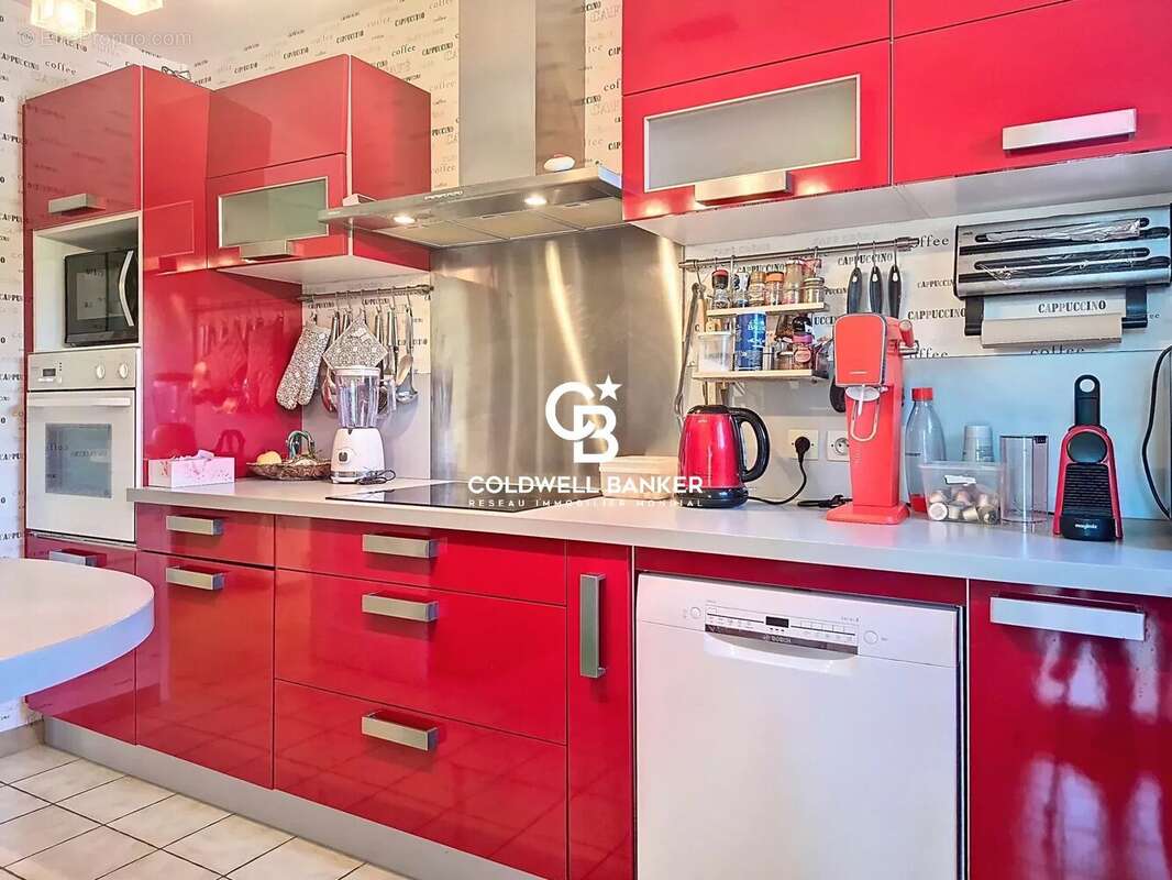 Maison à ROQUEBRUNE-SUR-ARGENS