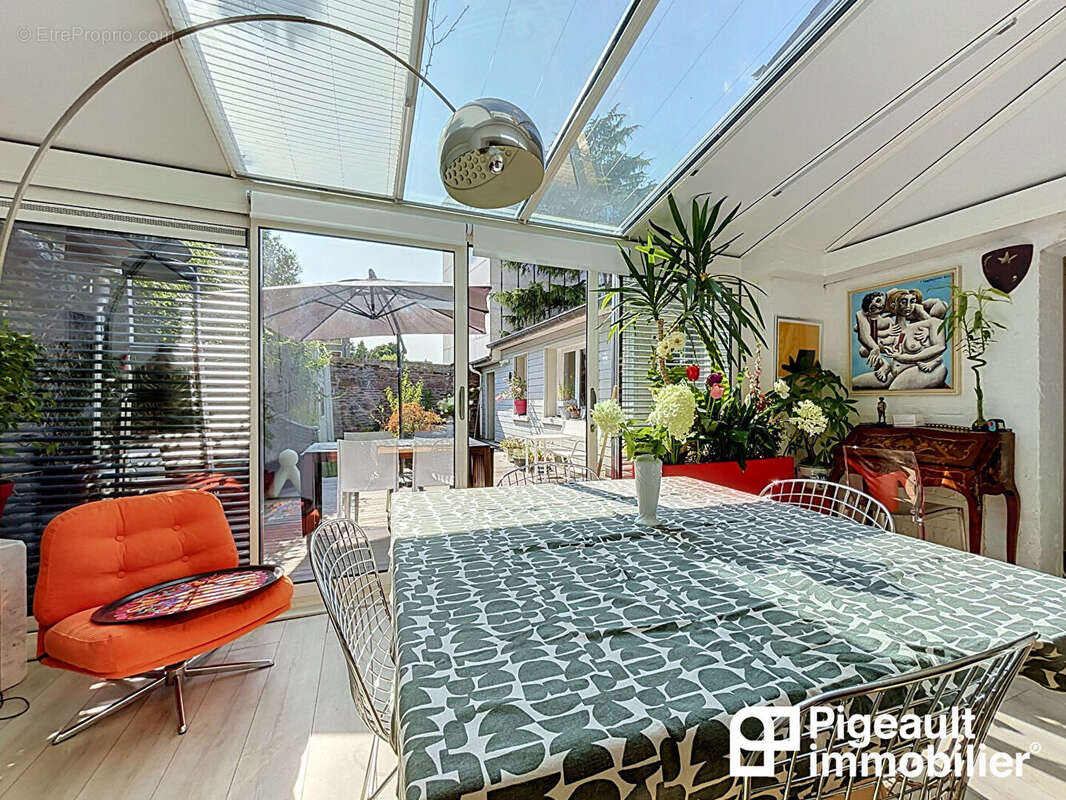 Maison à vendre - Rennes - Quartier Fac de droit  - années 30 - rue calme - photo 3