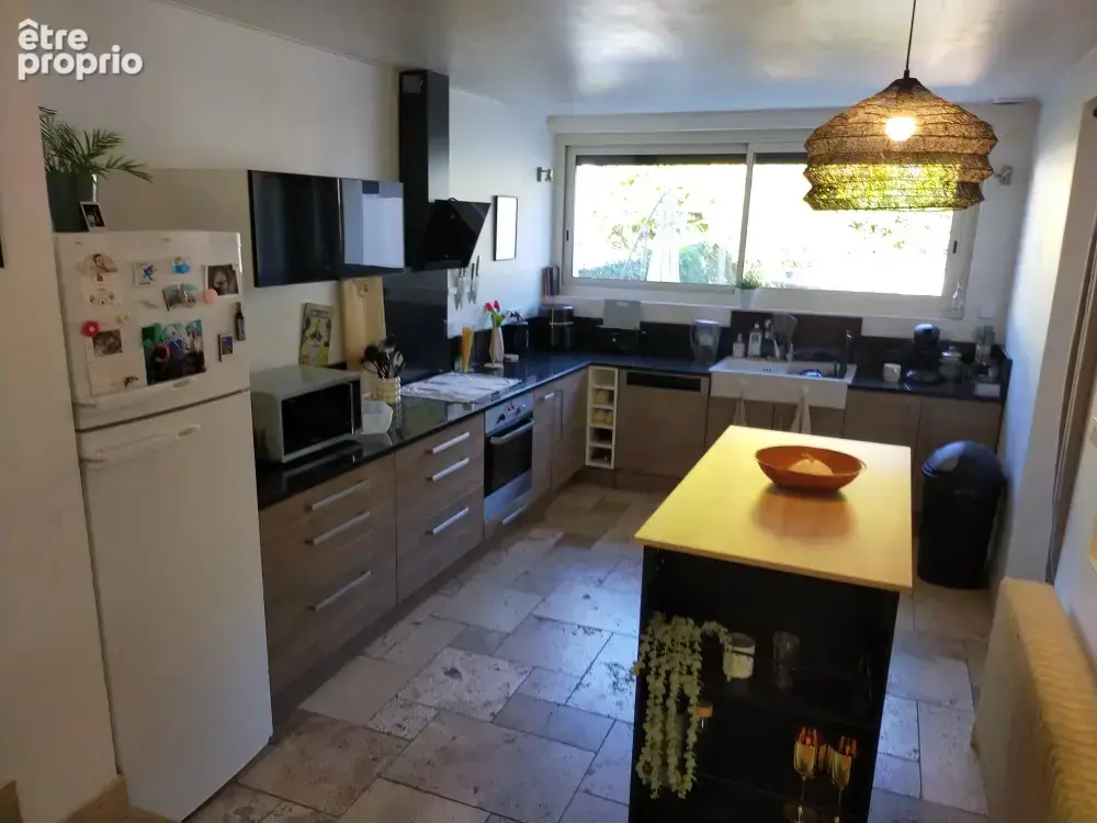 Venez découvrir cette charmante maison avec ces deux studios indépendants et sa piscine hors sol - photo 4
