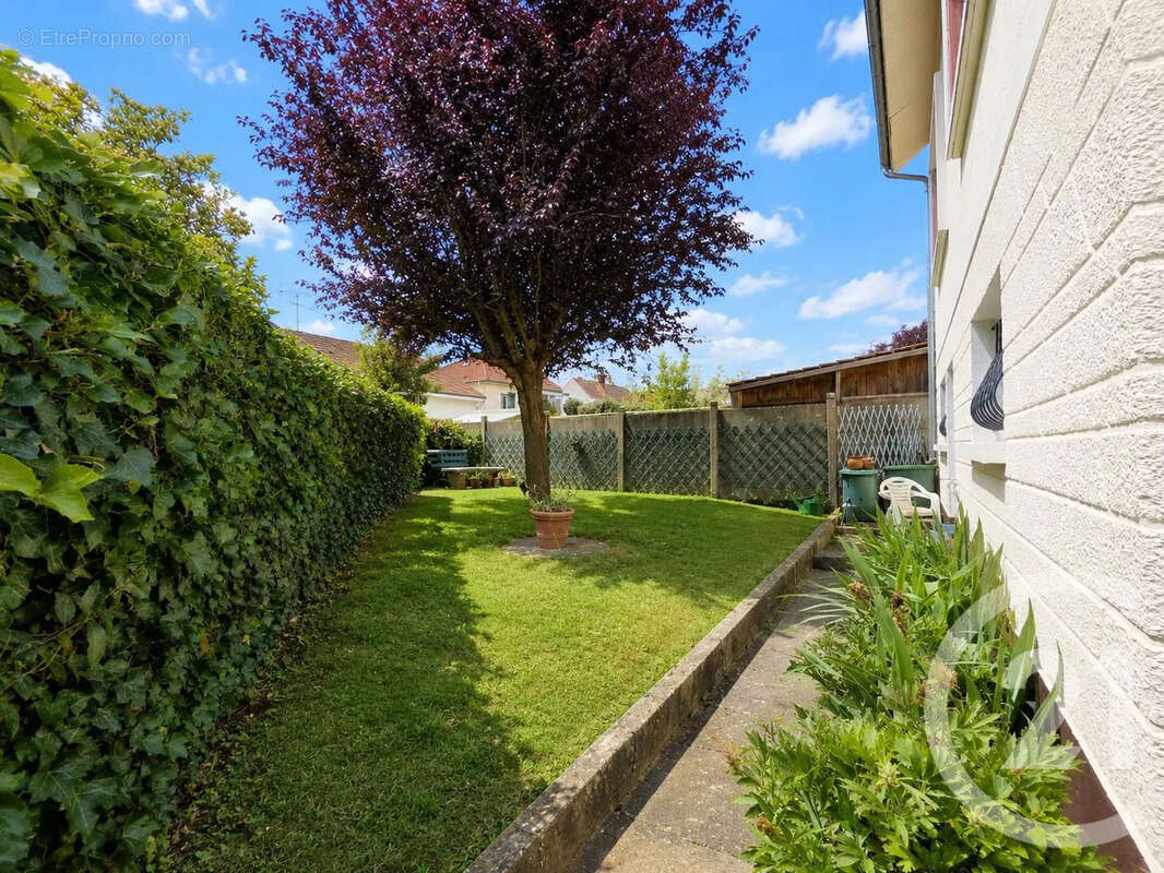 Maison à ORMESSON-SUR-MARNE