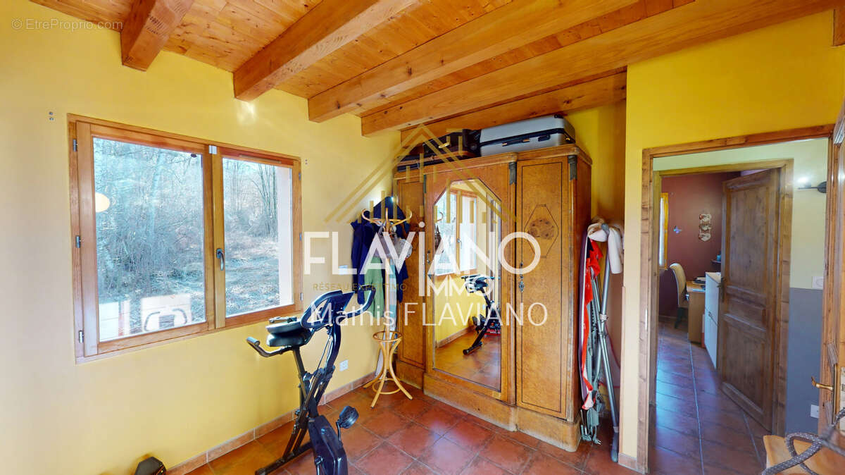 Maison - 7 pièces - bréole - photo 14