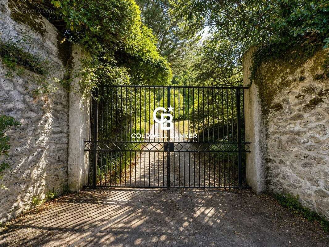 Maison à ROCHECORBON