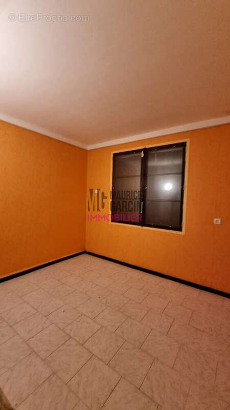 Maison à ROQUEMAURE