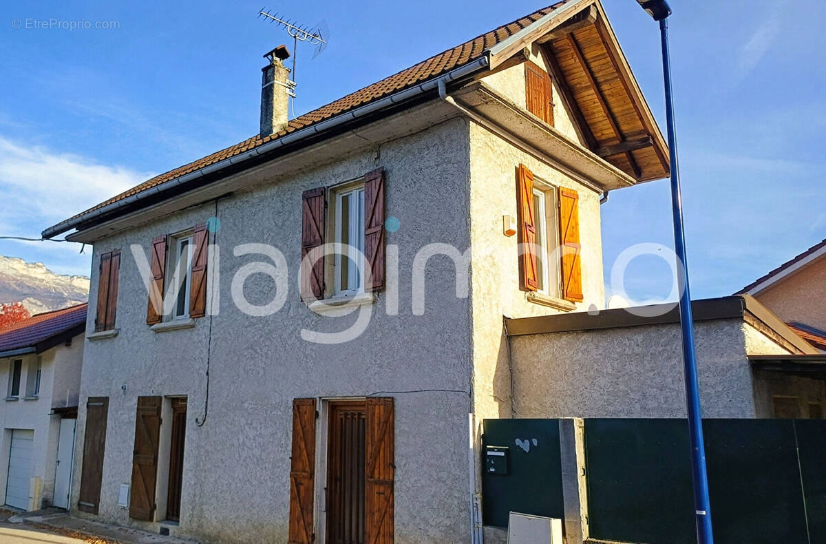 Maison à VILLARD-BONNOT