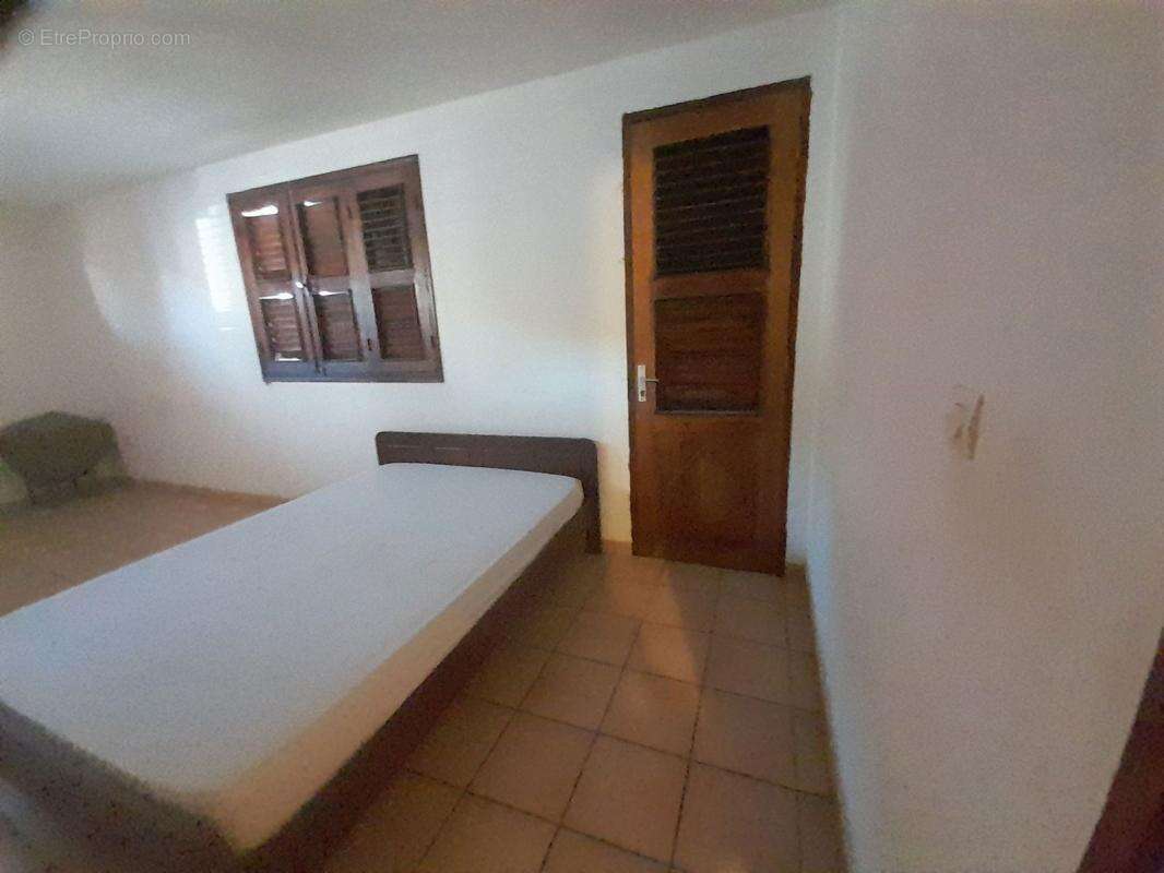 Maison à TERRE-DE-BAS