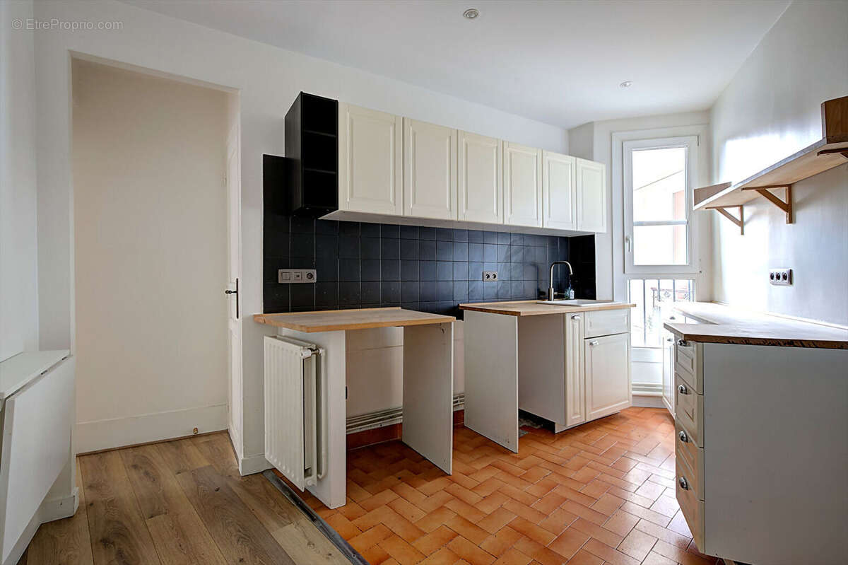 Appartement à PARIS-18E