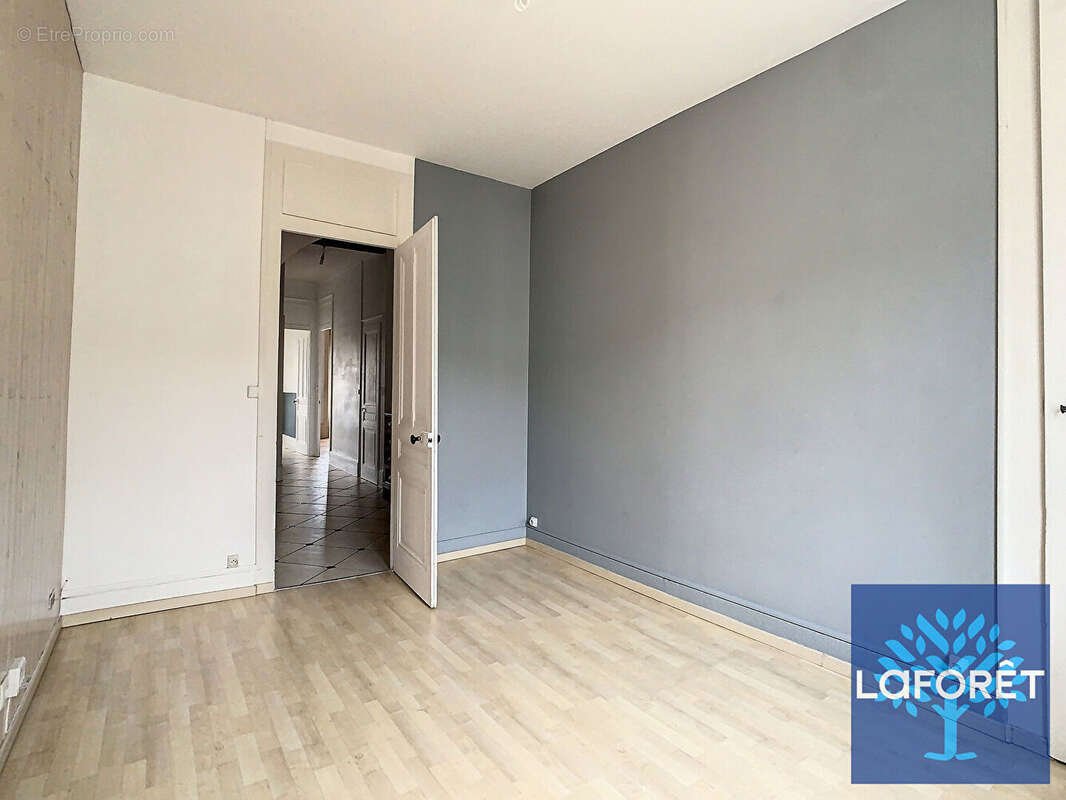 Lyon 7ème :  T3 (91 m2) avec balcon - photo 10