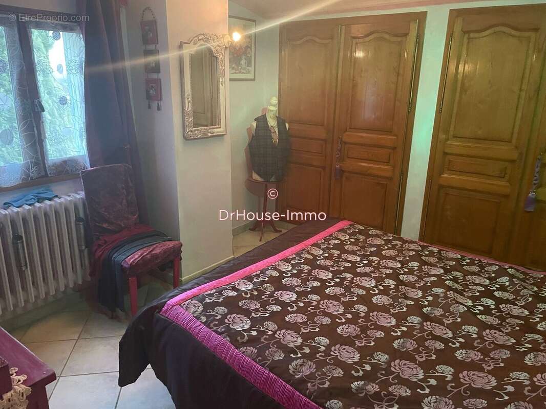 Maison à SAINT-PRIVAT-DES-VIEUX