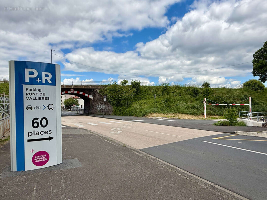 CLERMONT-FERRAND / T2 de 57 M2 avec parking quartier Philippe Marcombes - Vallières ! - photo 15