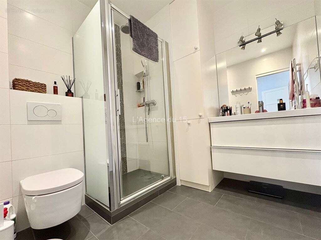 Appartement à ISSY-LES-MOULINEAUX