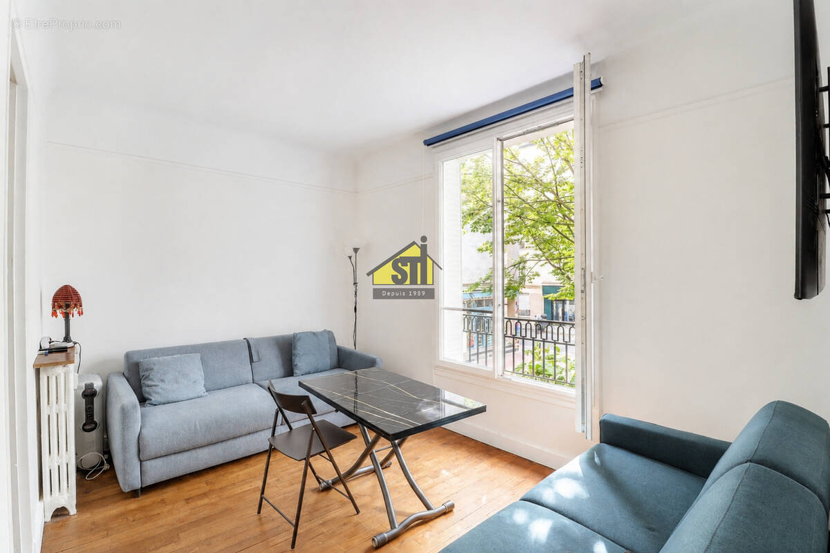 Appartement à PARIS-14E