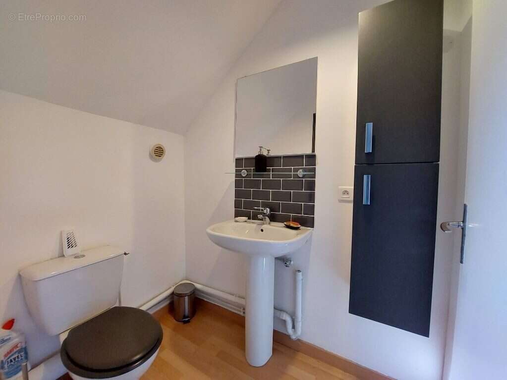 Maison à JULLOUVILLE