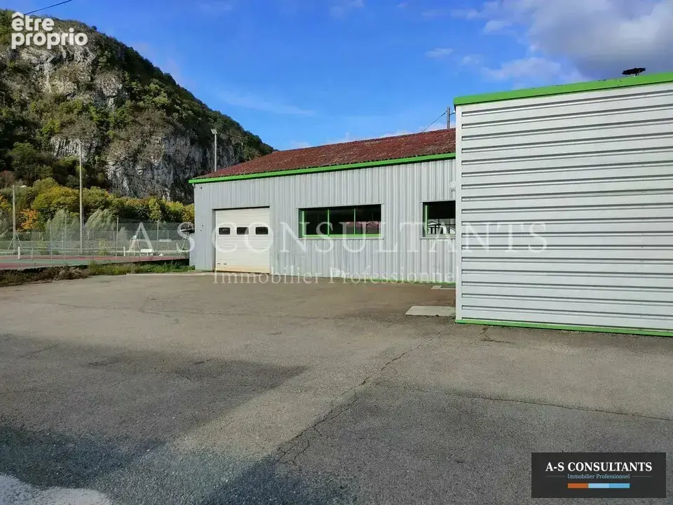 Local d'activite à vendre - photo 2