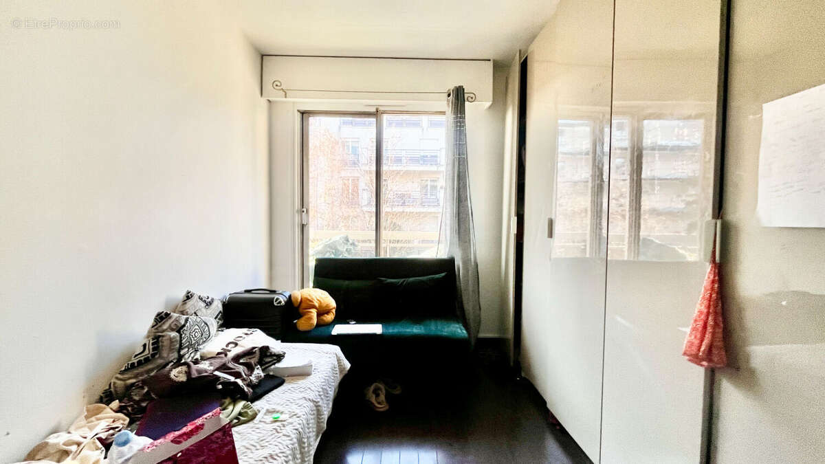 Appartement à PARIS-19E