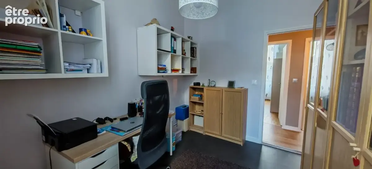 Appartement traversant T4 avec cave et garage - photo 7