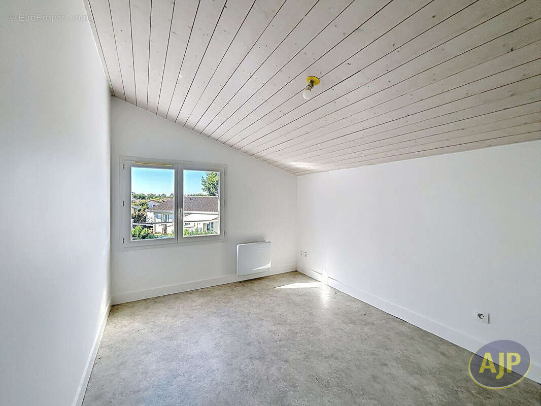 Maison Audenge - photo 12