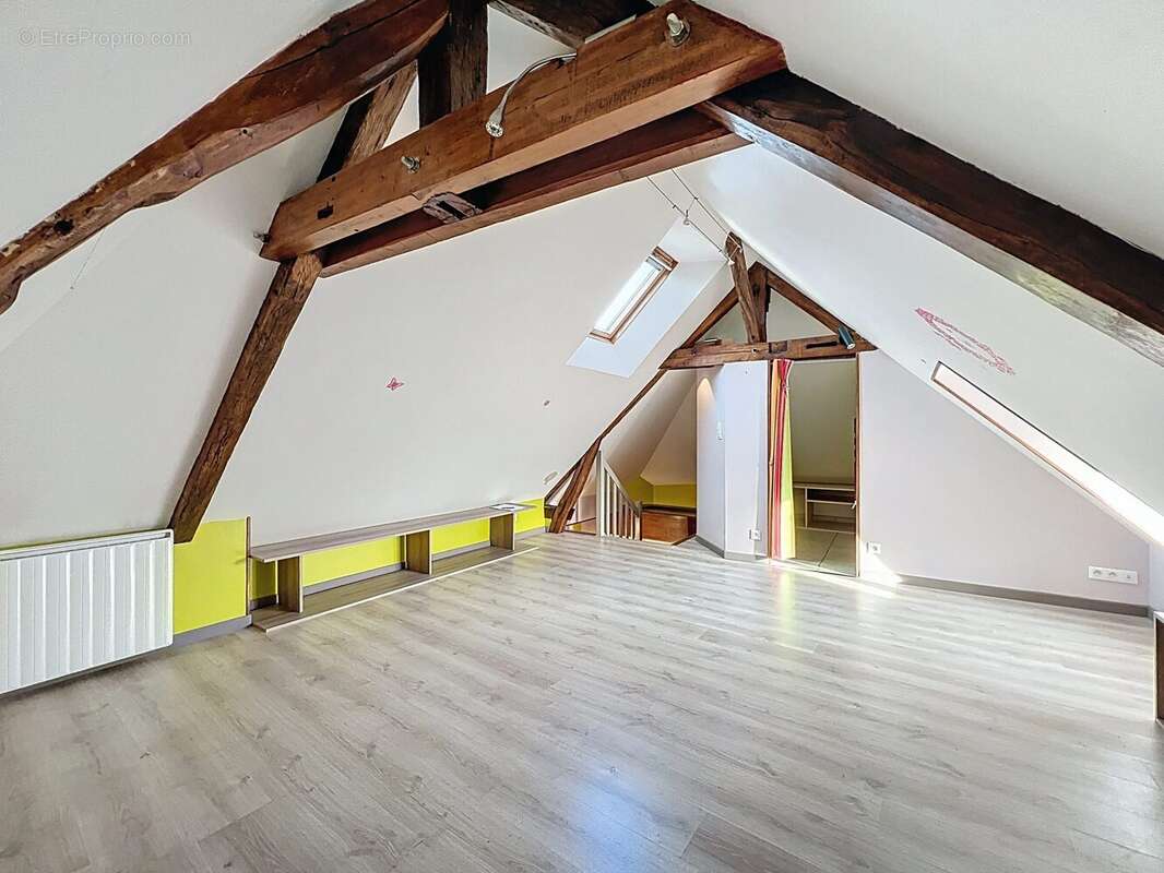 Maison à CANDE-SUR-BEUVRON