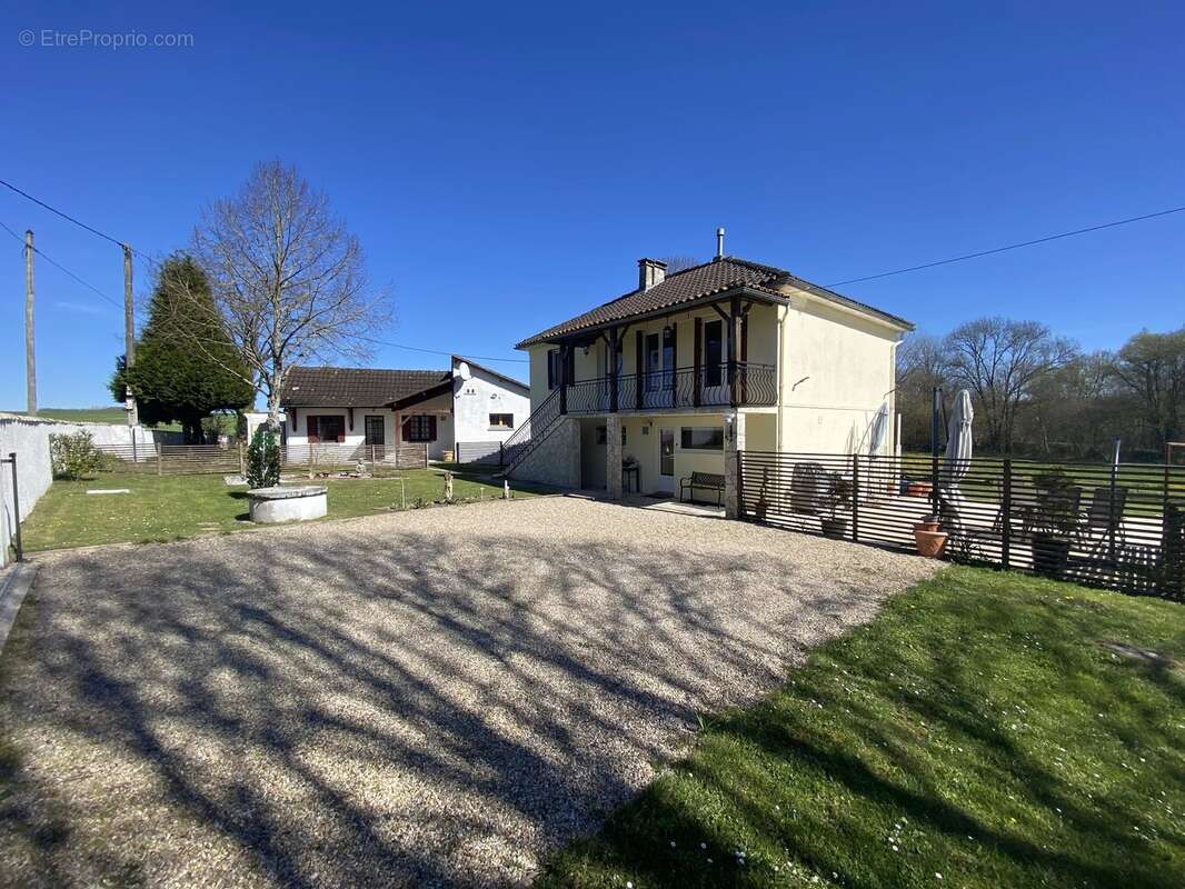 Maison à VERTEILLAC