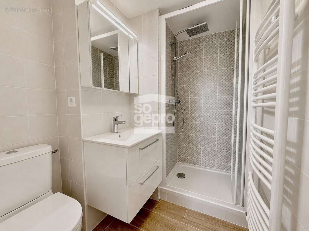 Réf : 2222 - Vente Magnifique Appartement 3 Pièces avec vue mer ! - photo 9
