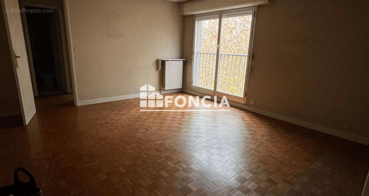 Appartement à AULNAY-SOUS-BOIS
